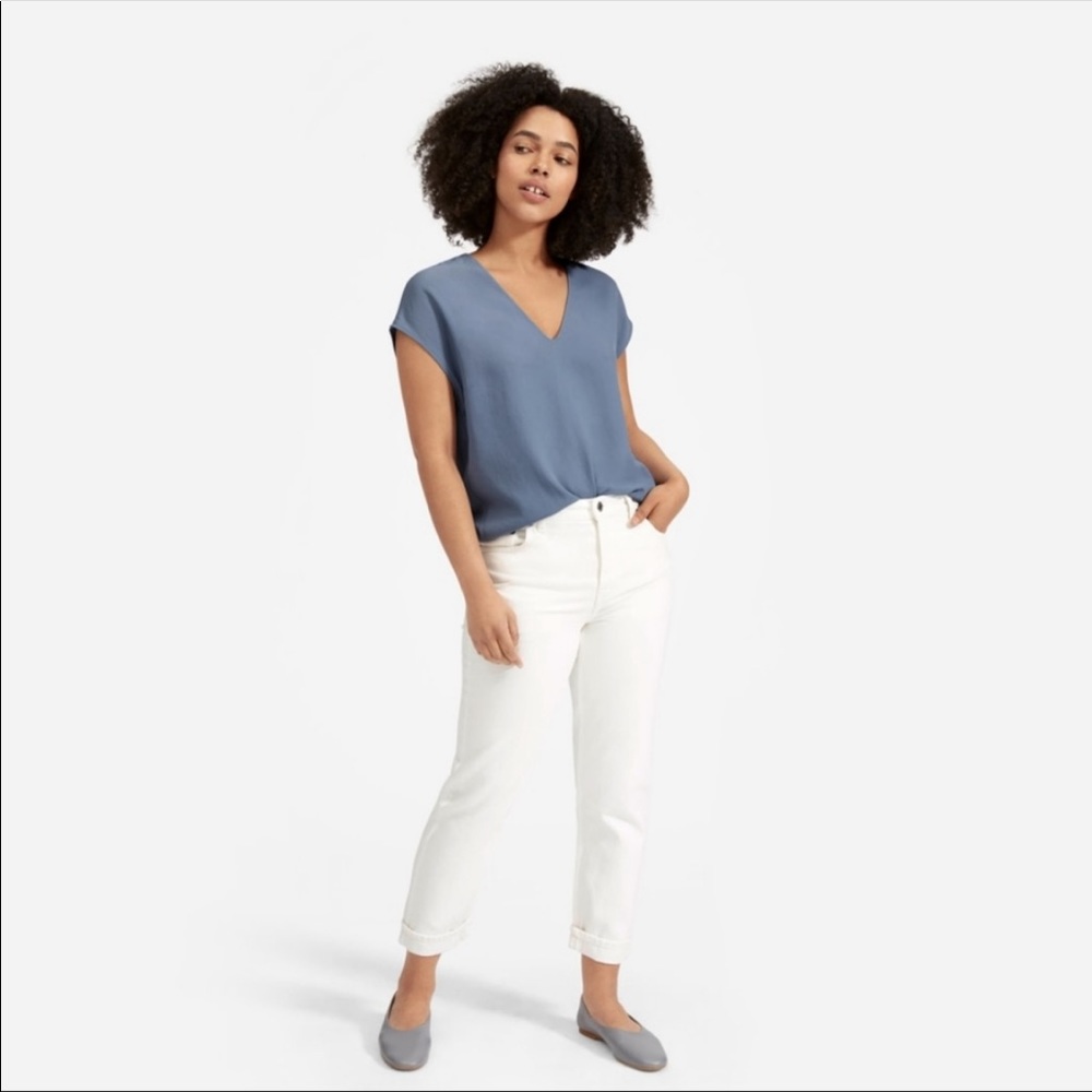 The Japanese GoWeave V-Neck Tee Blue